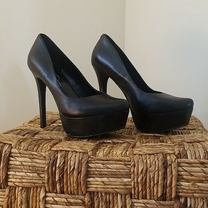 JESSICA SIMPSON Waleo Platform Pump
